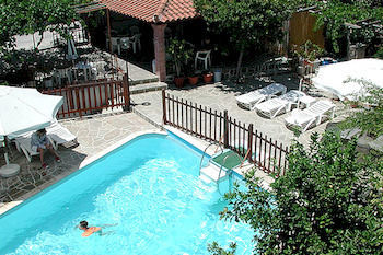 Voula Apartments Aegina Exterior foto